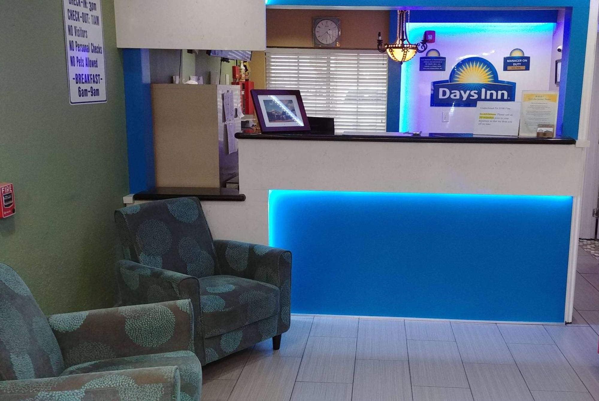 Hotel Days By Wyndham East Houston