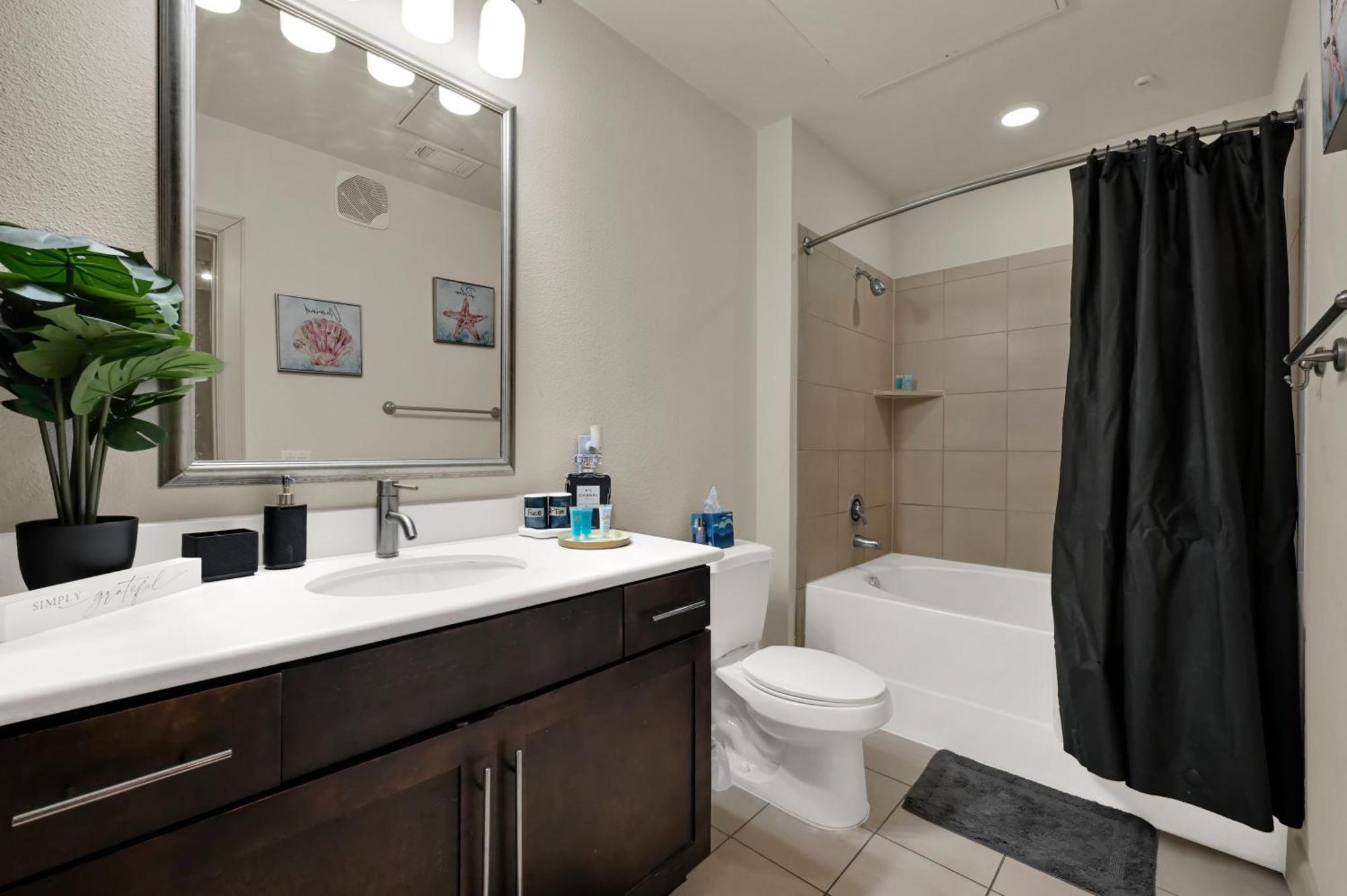 - Walk To Nrg Stadium, Relax By The Pool, And More! * Houston