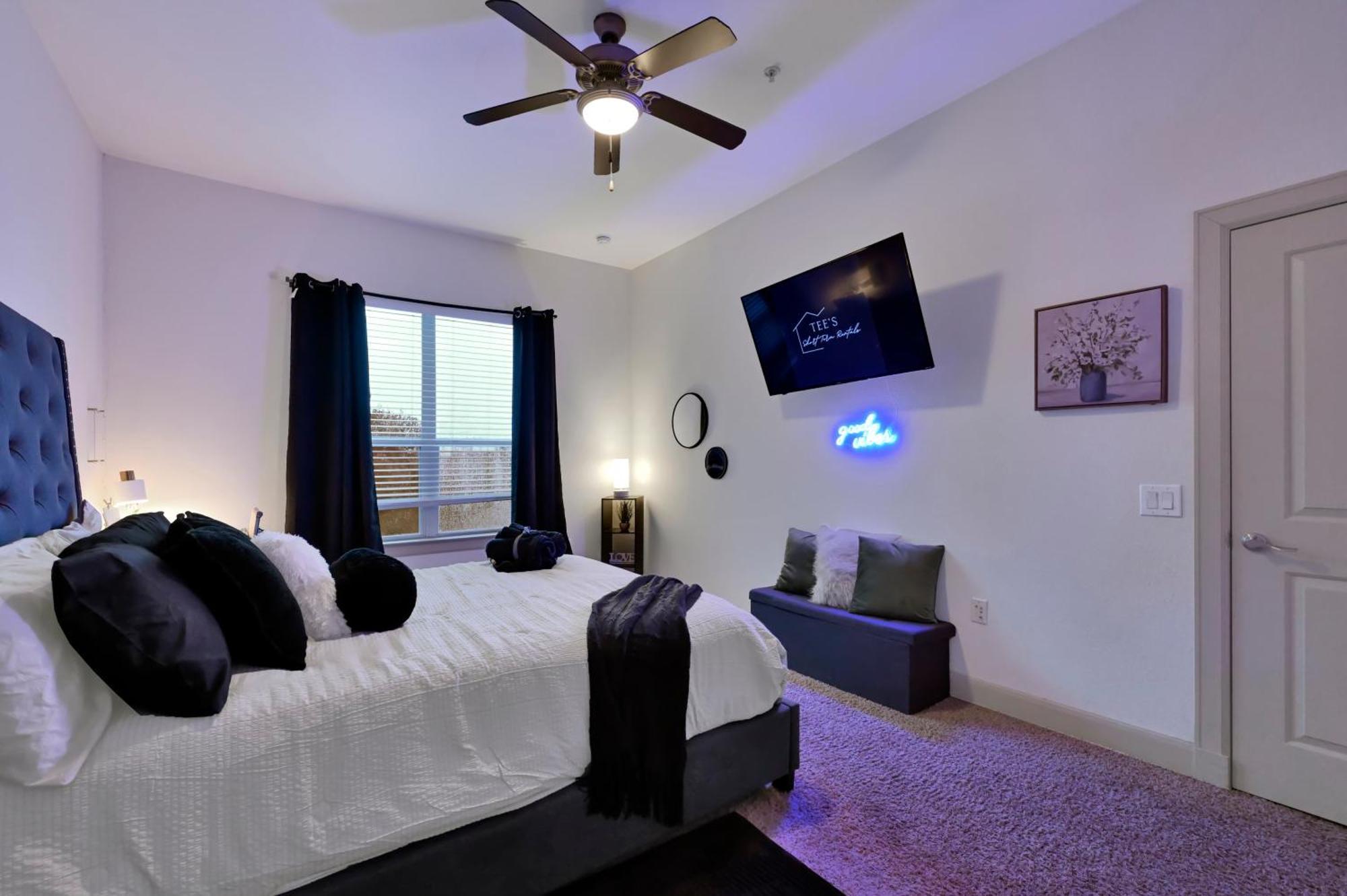 - Walk To Nrg Stadium, Relax By The Pool, And More! *
