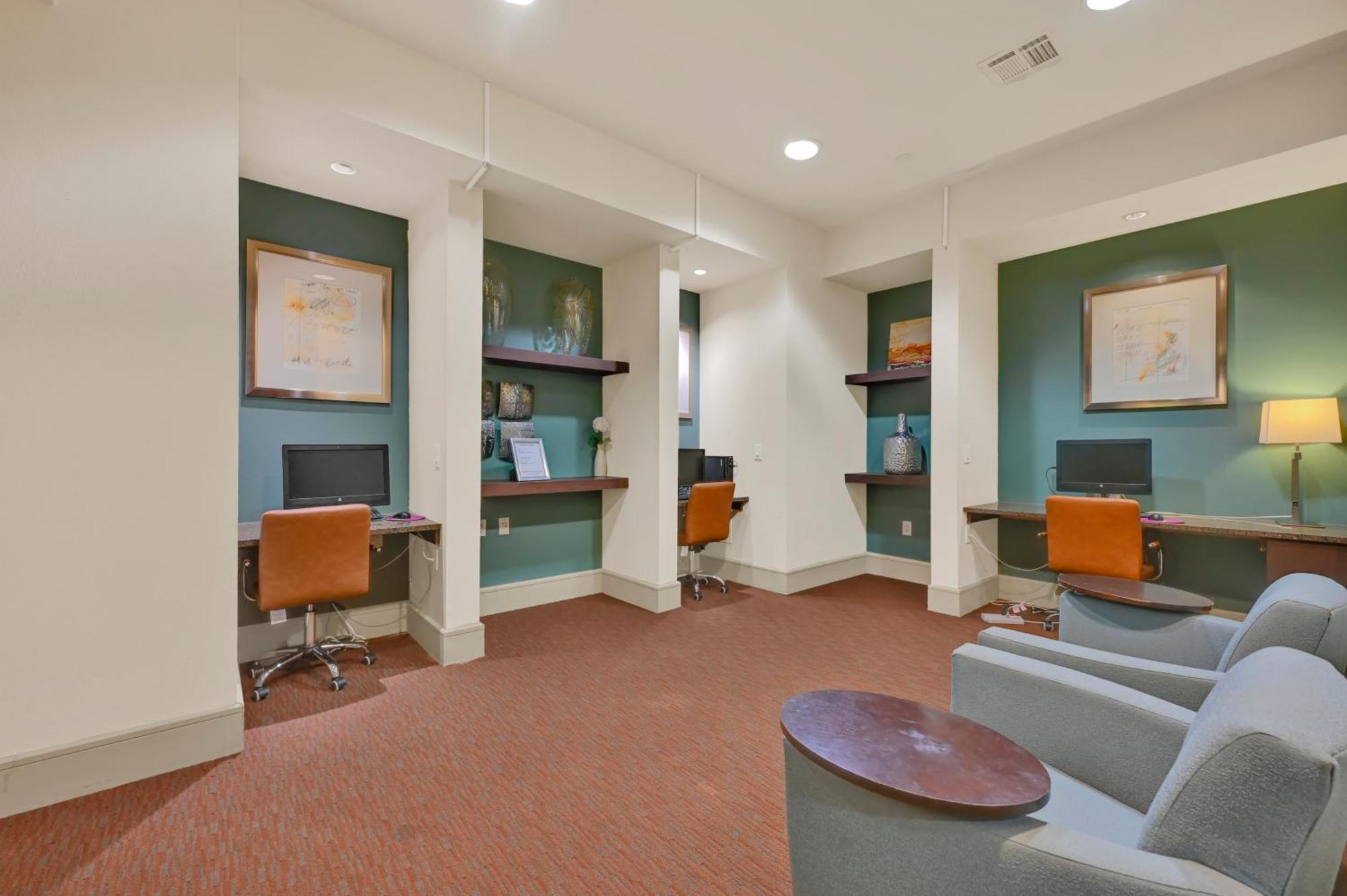 - Walk To Nrg Stadium, Relax By The Pool, And More! Apartment Houston