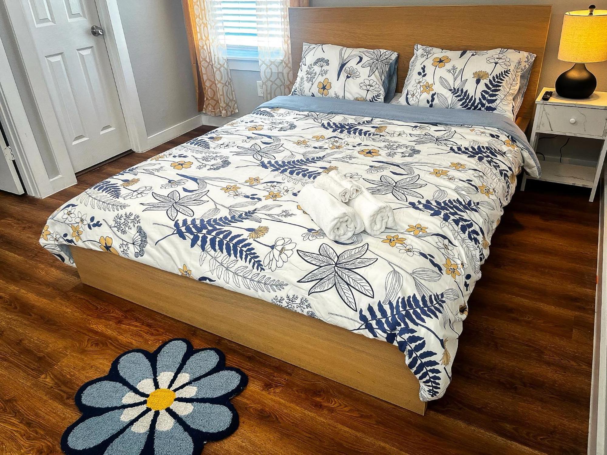3br Retreat Near Downtown - Airport - Nrg Stadium *