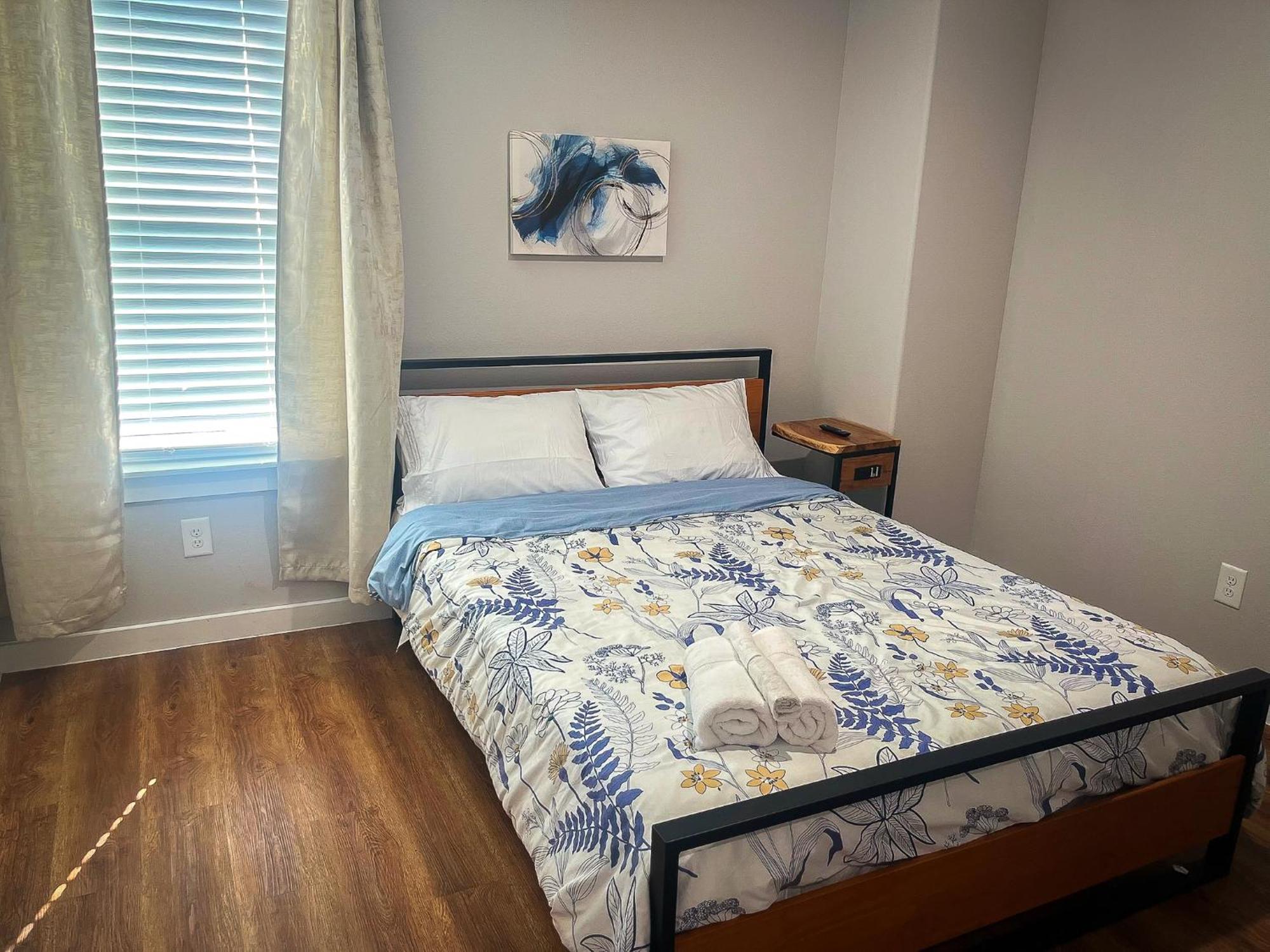 Holiday home 3br Retreat Near Downtown - Airport - Nrg Stadium