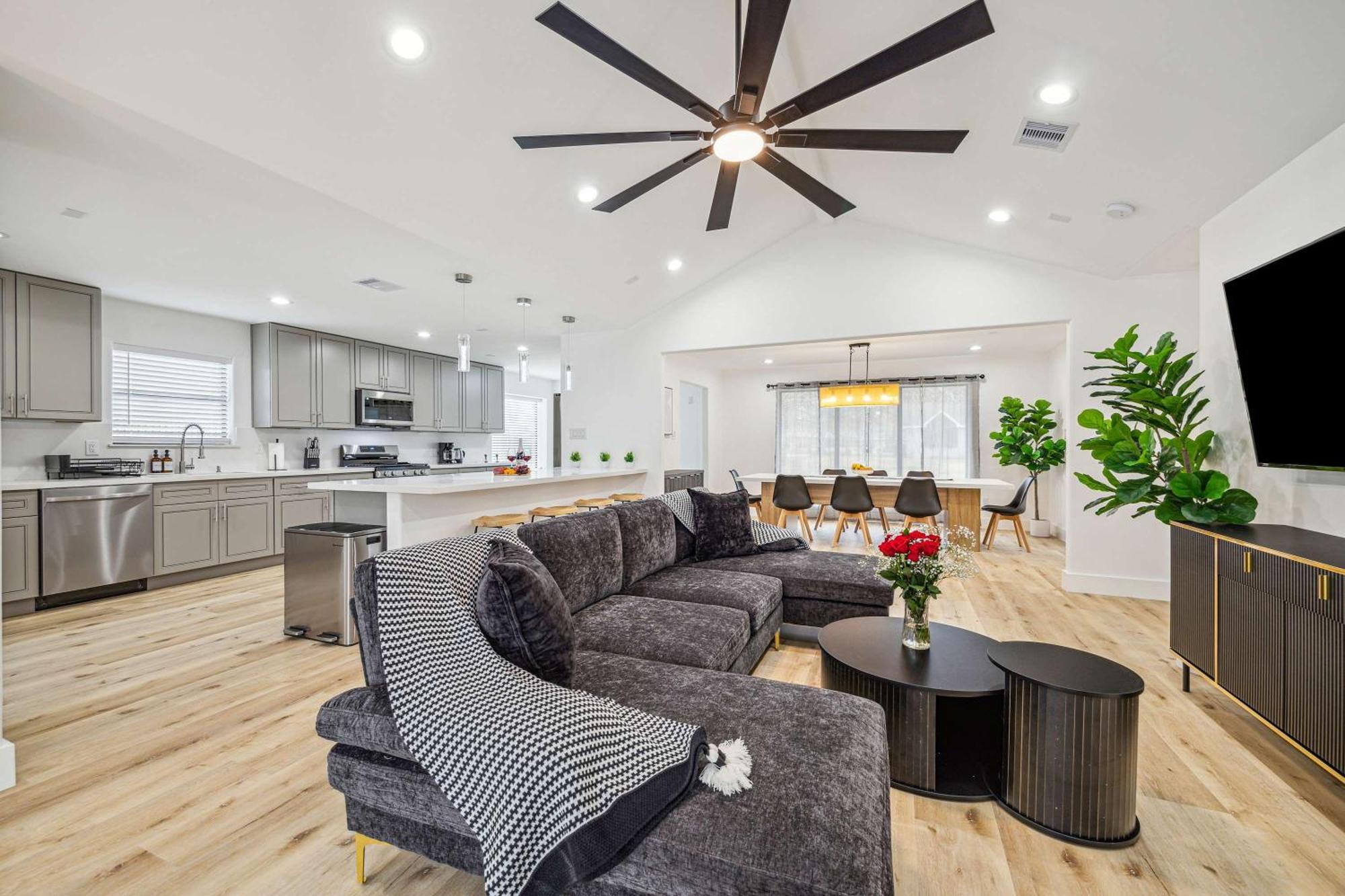Beautiful 3bd 2bath Comfortable In Holiday home Houston