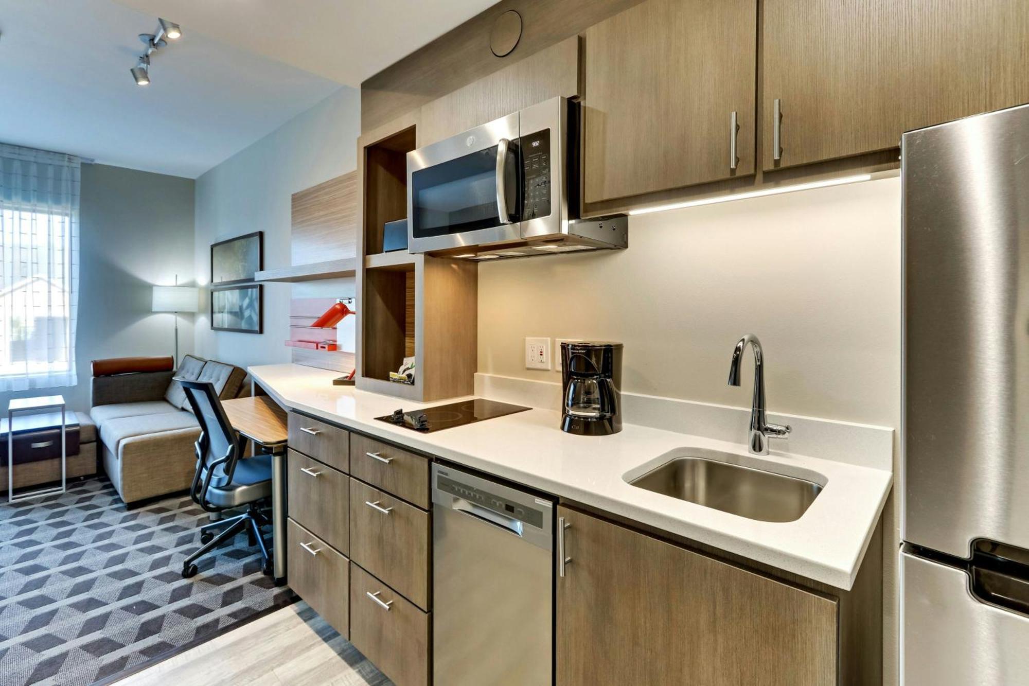 Towneplace By Marriott Northwest Beltway 8 Hotel