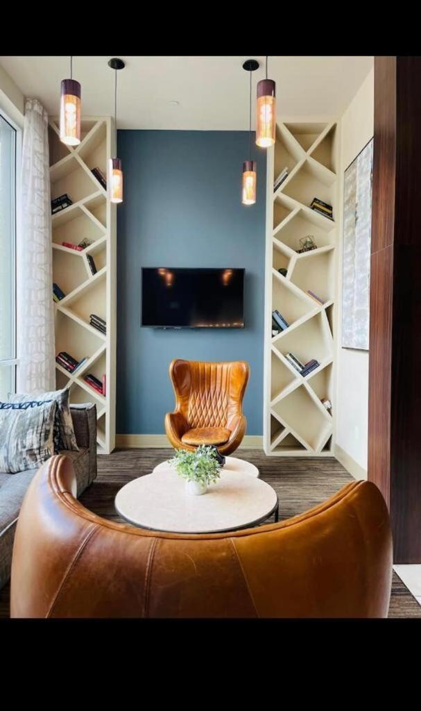Luxury Cozy 1bdapt Downtownview *