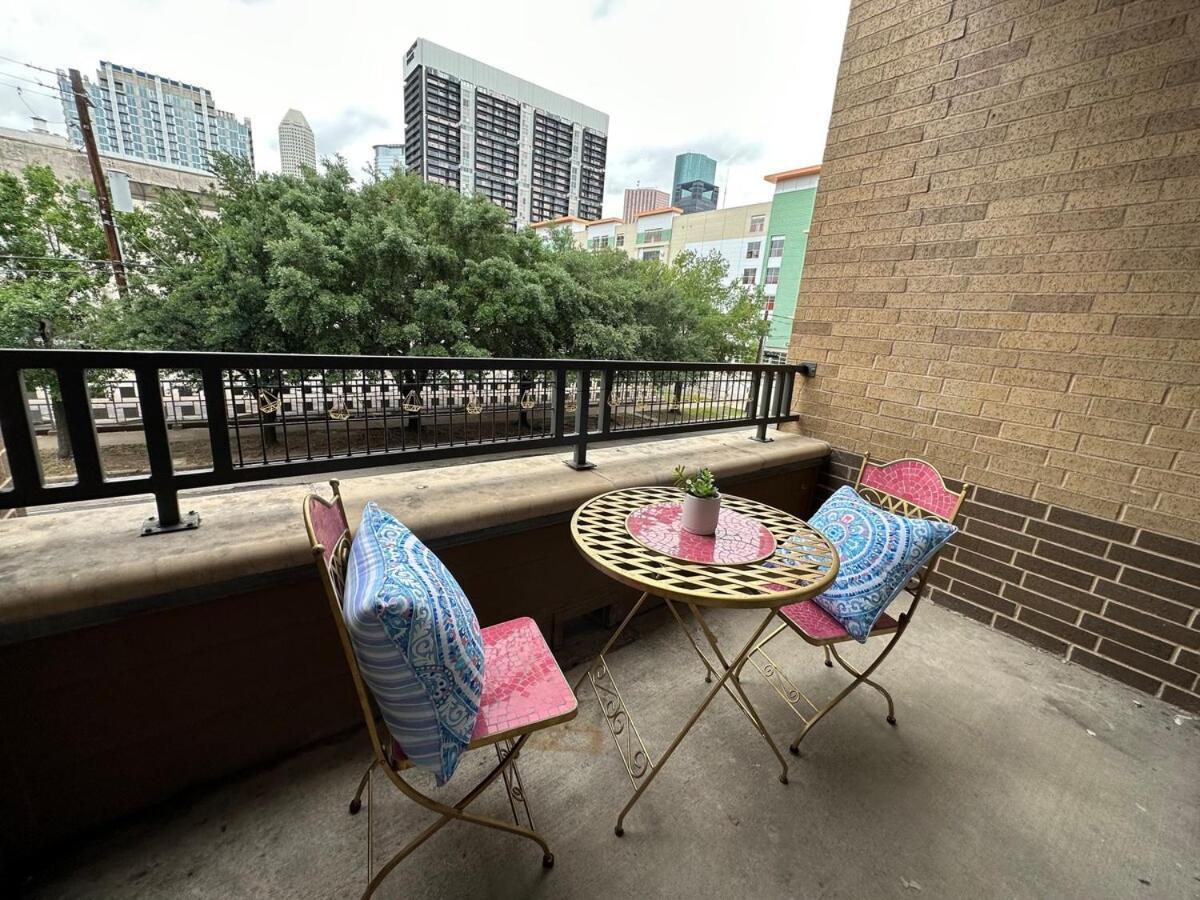 Apartment Luxury Cozy 1bdapt Downtownview
