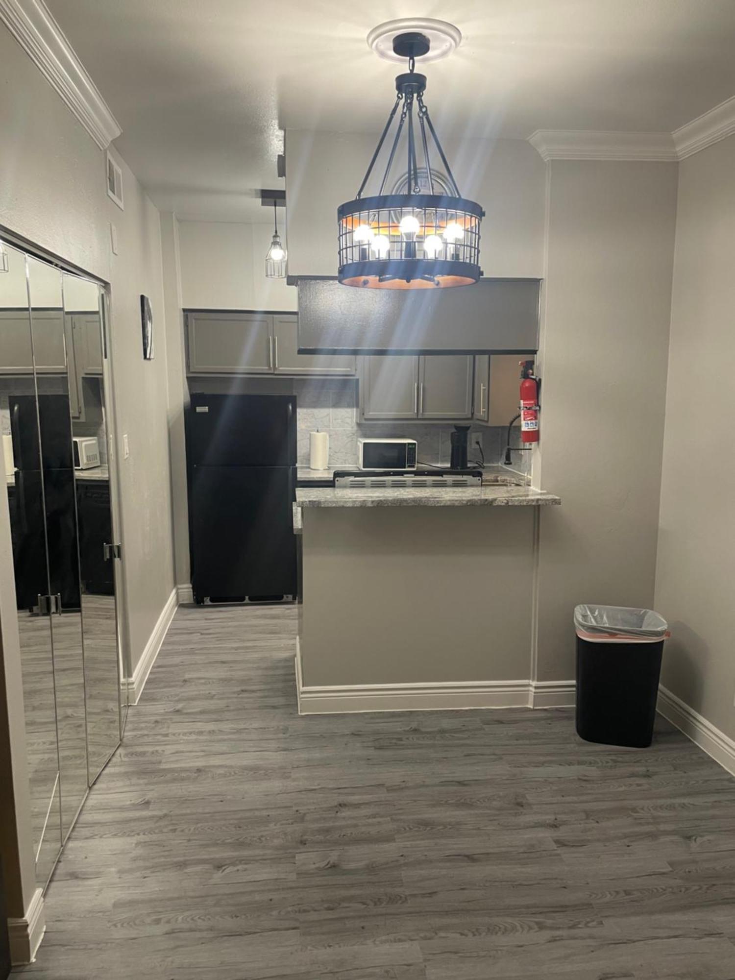 Apartment Huge One Bedroom With 2 Queen Size Beds Houston