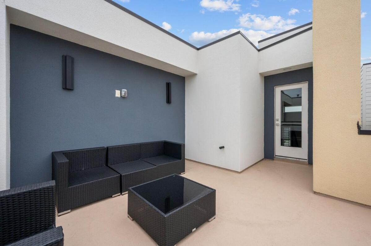Luxury With Rooftop