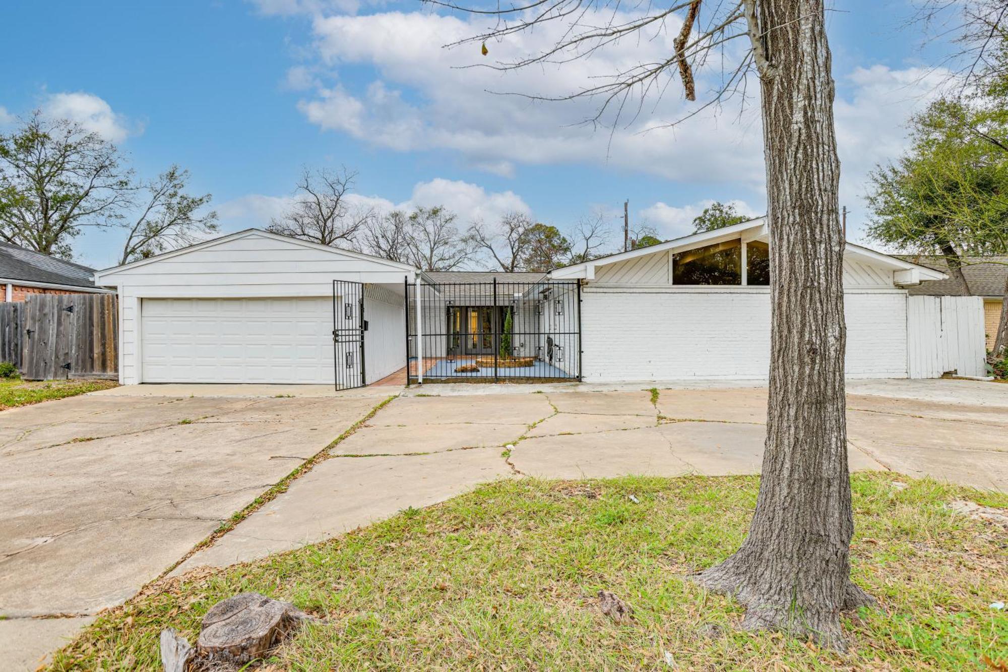 10 Mi To Dtwn Spacious Retreat In Houston!