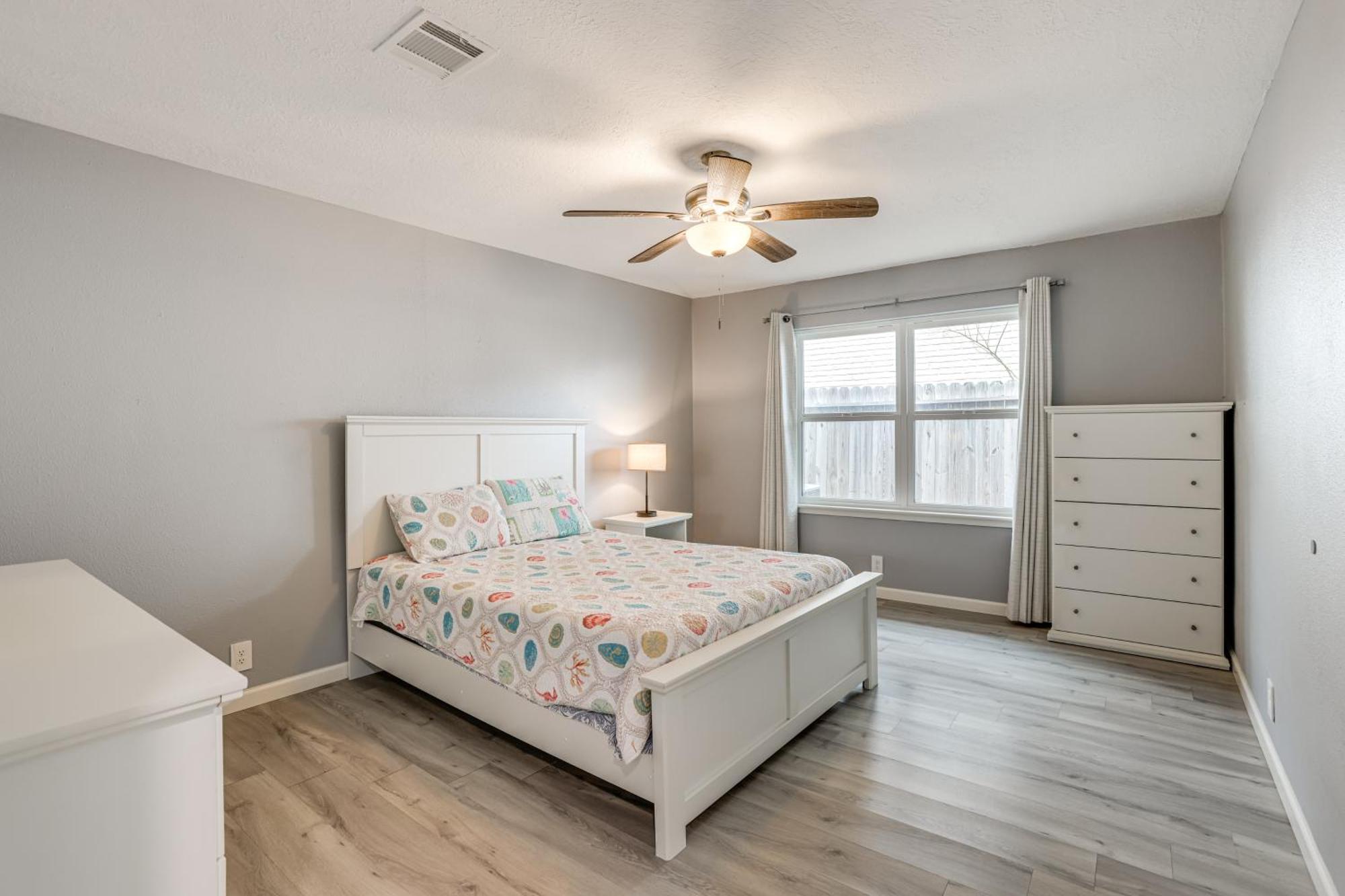 Holiday home 10 Mi To Dtwn Spacious Retreat In Houston!