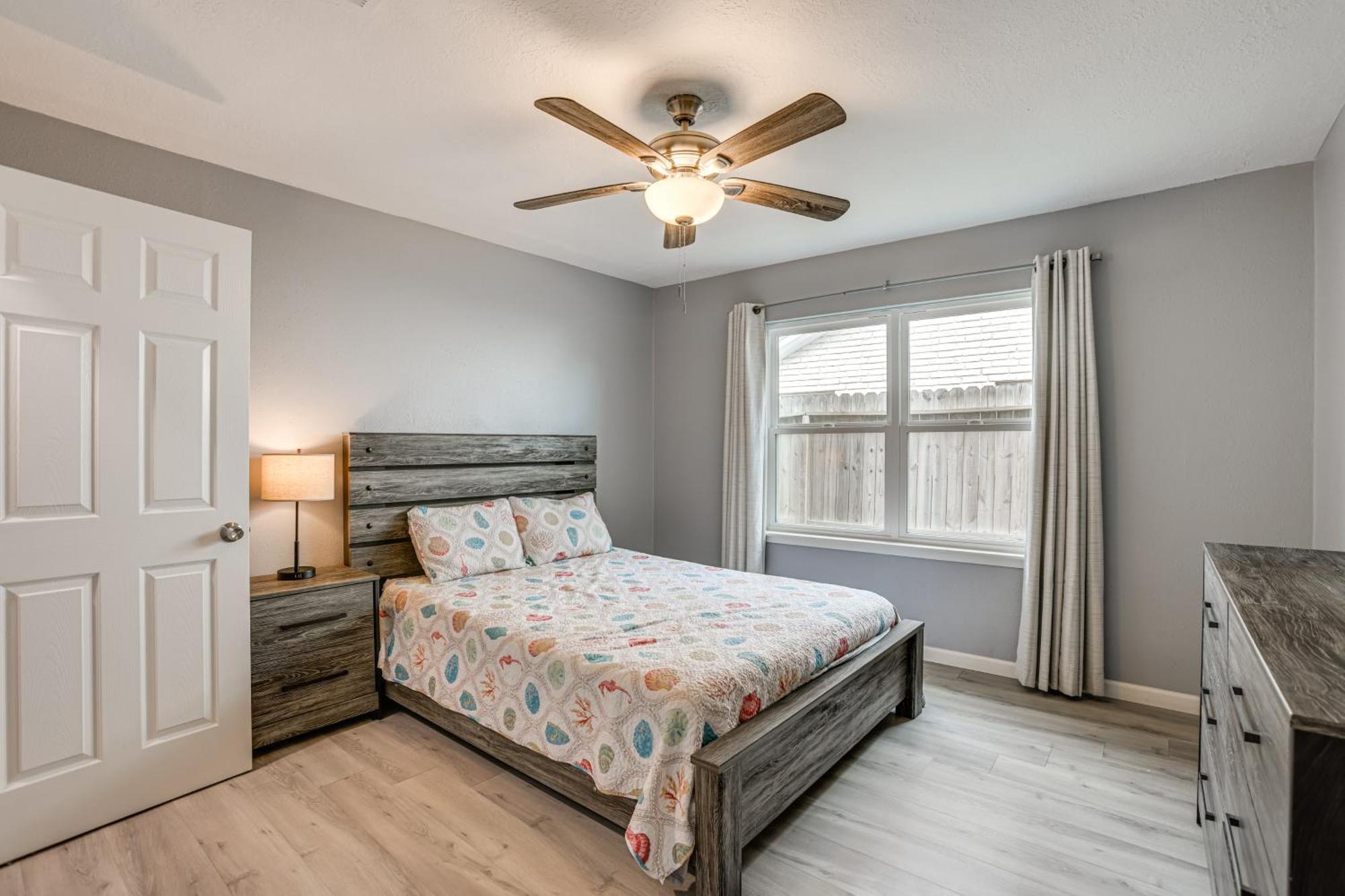 10 Mi To Dtwn Spacious Retreat In Houston!