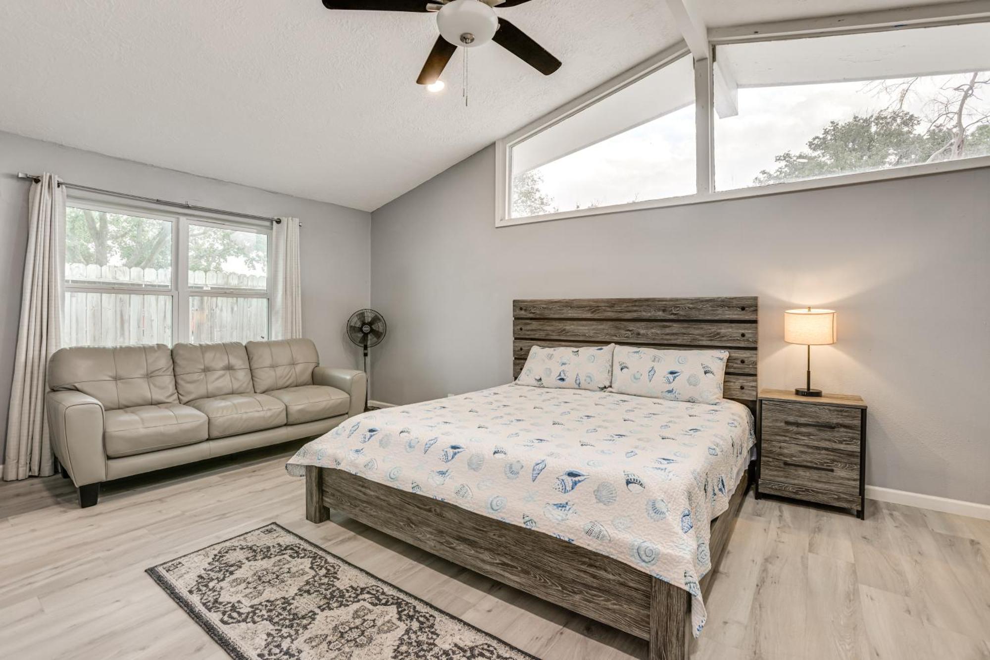 10 Mi To Dtwn Spacious Retreat In Houston! Holiday home Houston