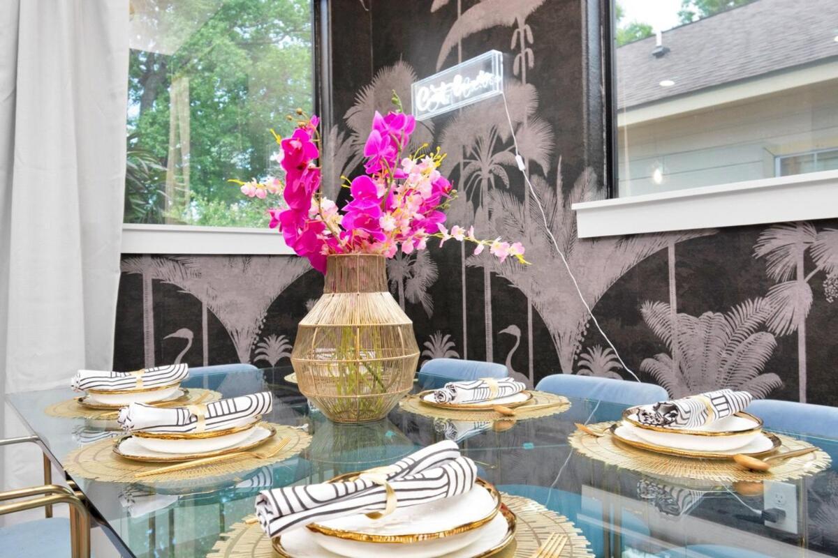 Holiday home Houston's Downtown Bloom House - Spacious Floral Escape For Groups