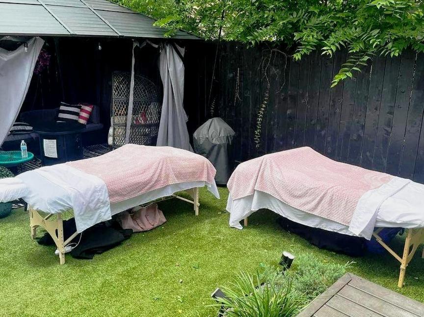 Houston's Downtown Bloom House - Spacious Floral Escape For Groups Houston