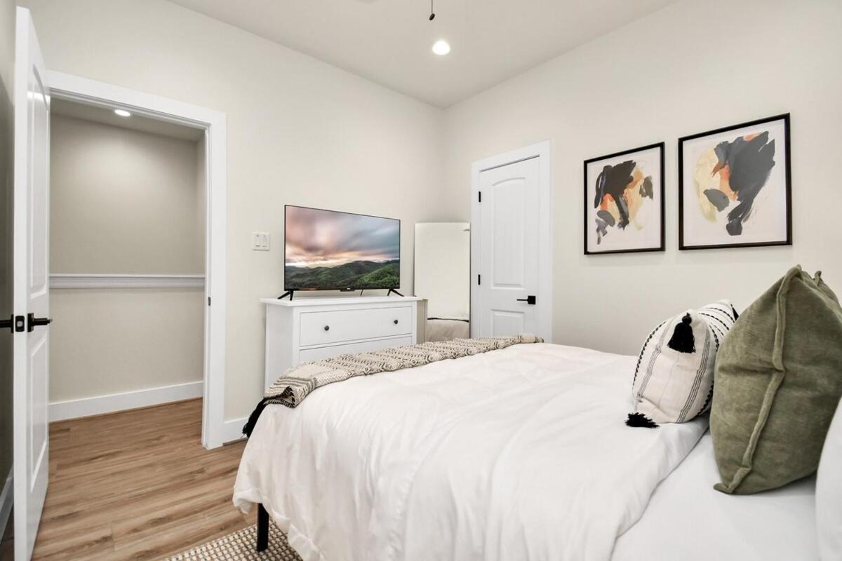 1 Miles From Hdt Kingbed Freeparking Laudry Villa Houston