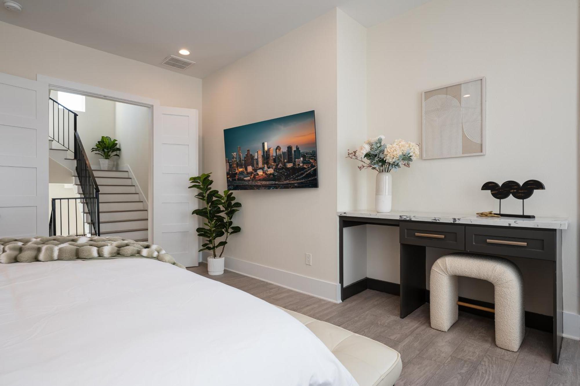 Luxurious Escape Spacious Layout Sleeps 10 With Bbq & Private Rooftop & Mini Gym - Mins To Downtown Houston