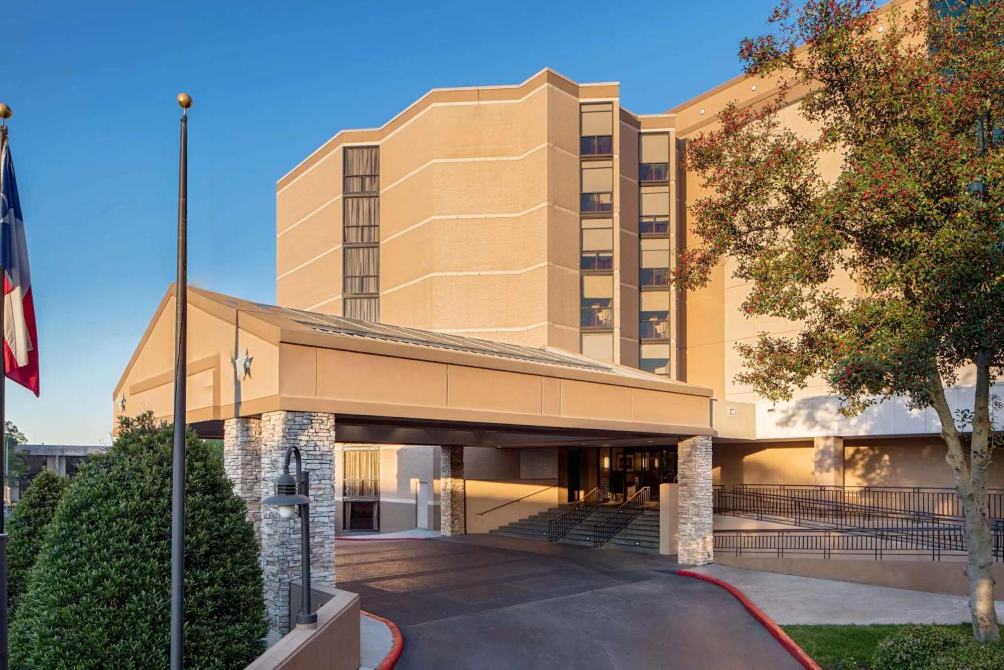 Sonesta Iah Airport Houston
