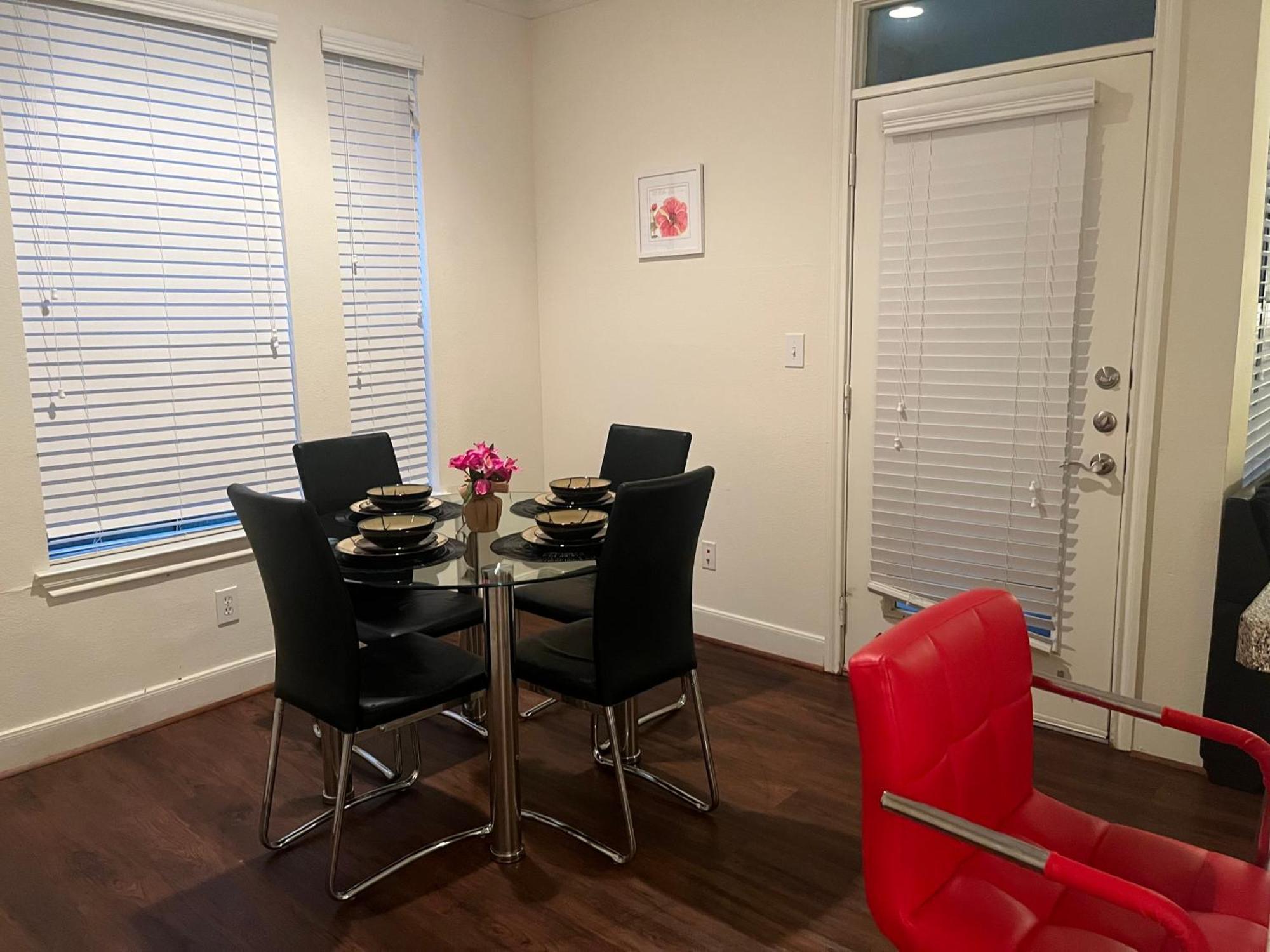 Luxury Fully Furnished By Nasa And Kemah Boardwalk Apartment