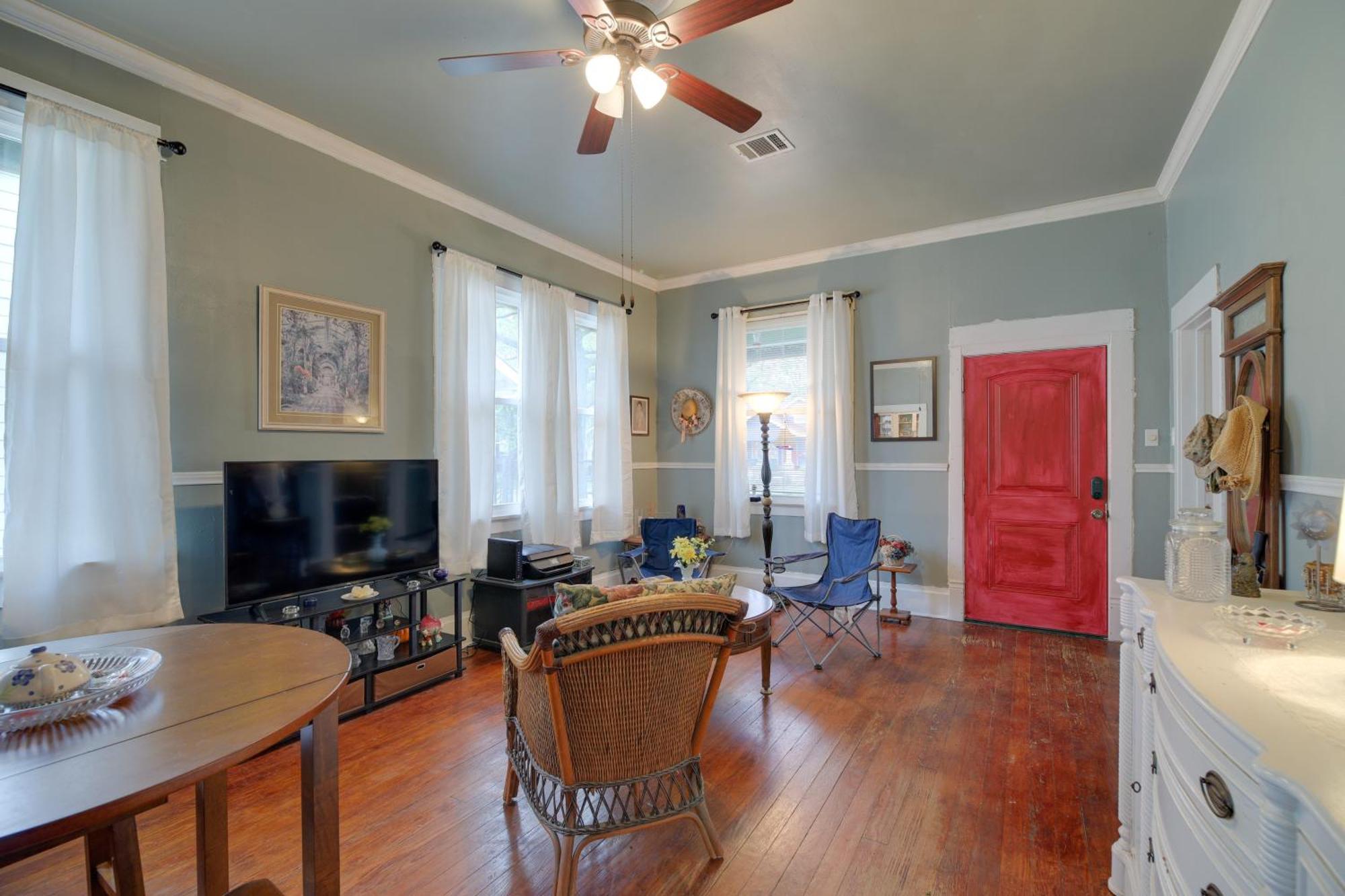 Pet-friendly With Yard 3 Mi To Dtwn Houston! Houston