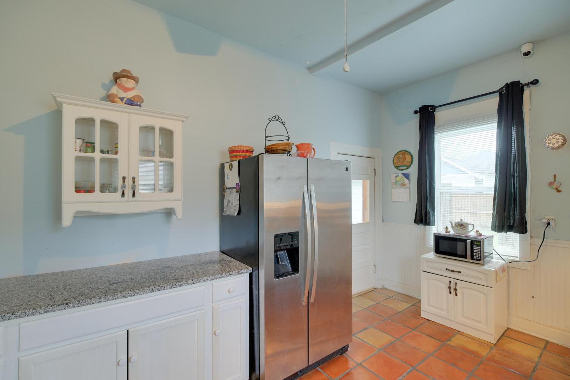 Pet-friendly With Yard 3 Mi To Dtwn Houston! Holiday home