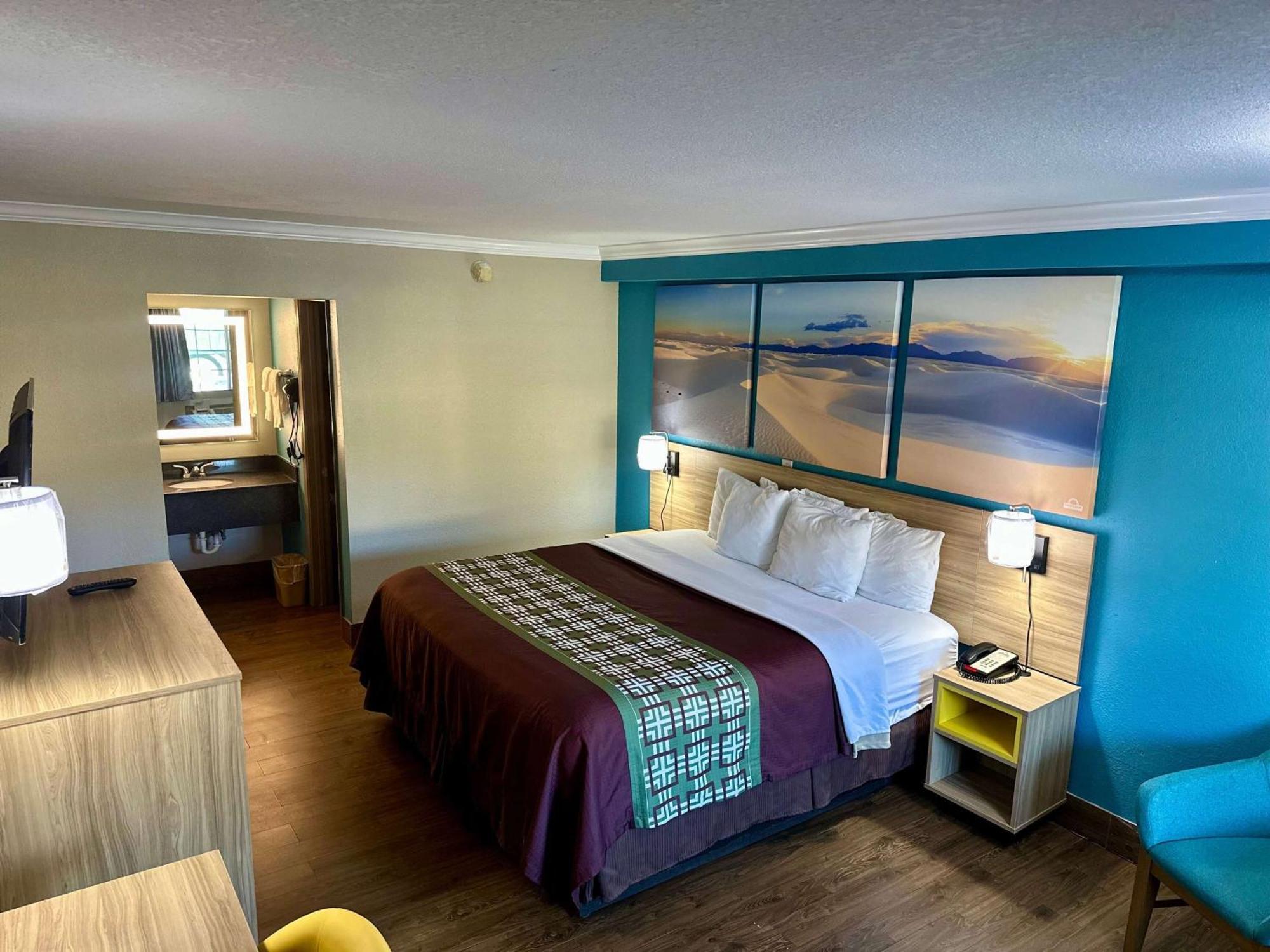 Hotel Days By Wyndham East