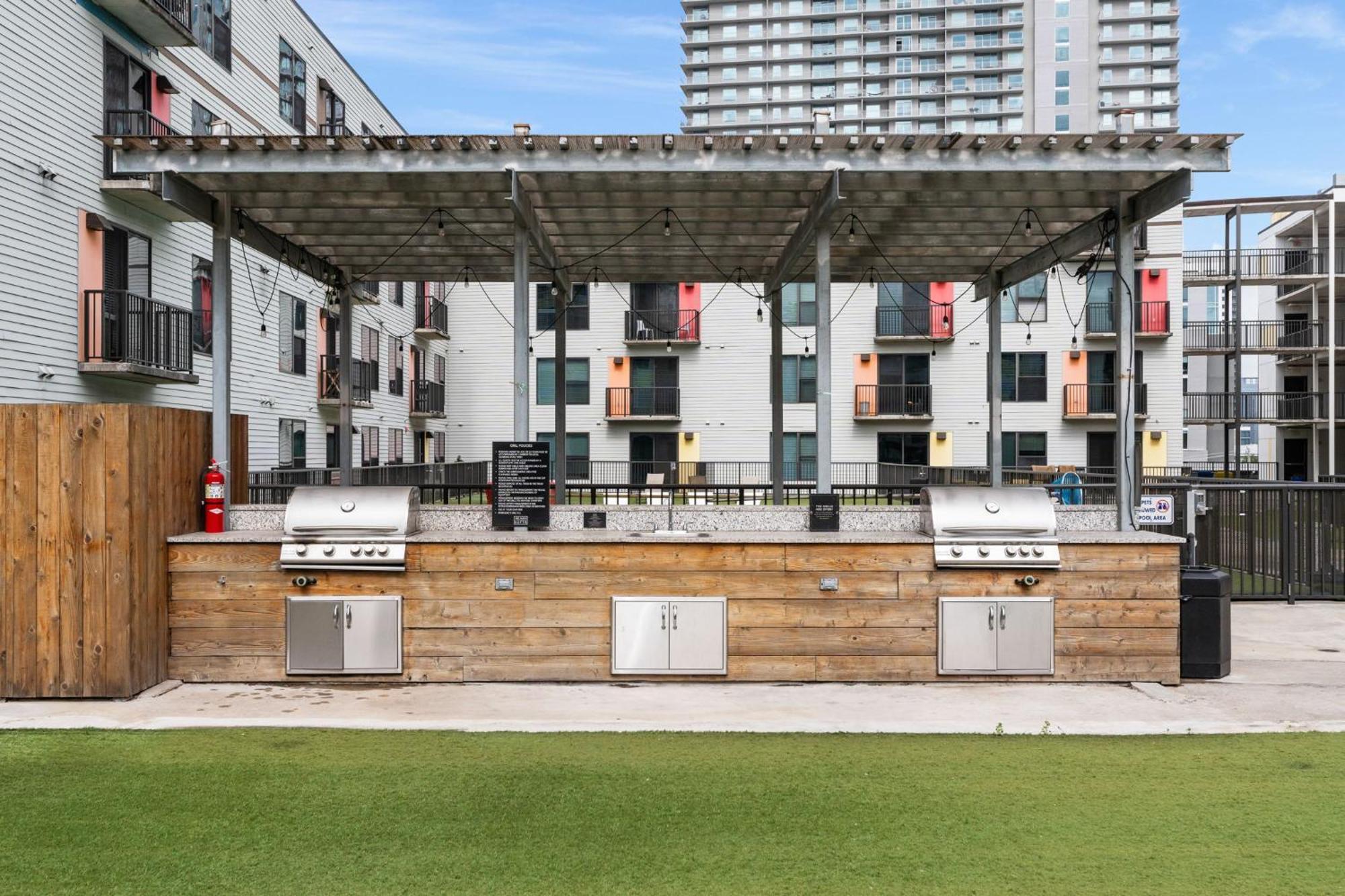 Lodgeur Midtown, - Close To Downtown & Texas Medical Center *