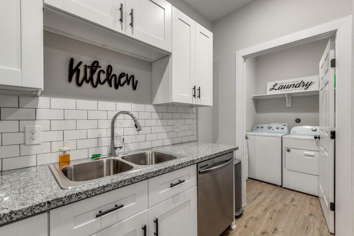 Holiday home Glam Luxury Lifestyle Within Houston!