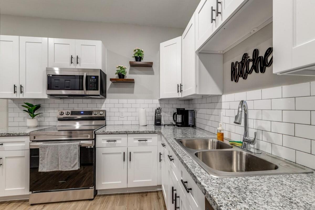 Glam Luxury Lifestyle Within Houston! Houston