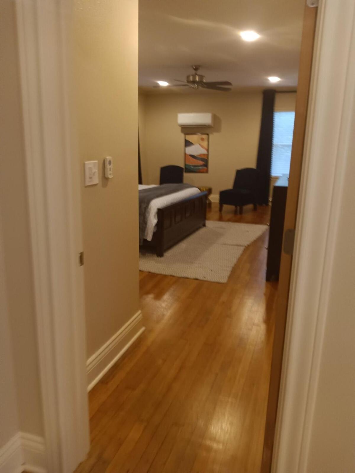 3bd 2bath Spacious Downstairs Duplex