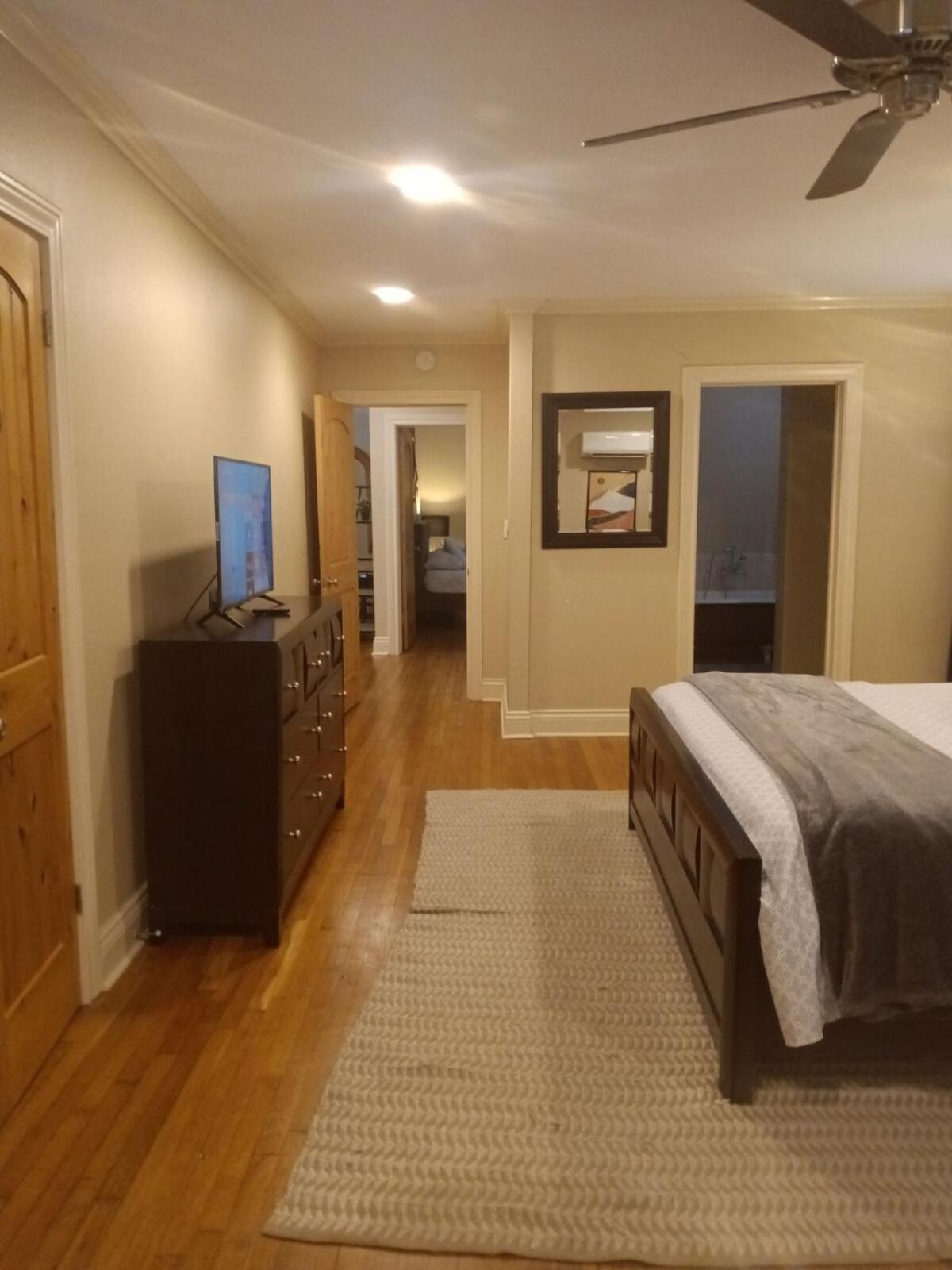 Apartment 3bd 2bath Spacious Downstairs Duplex