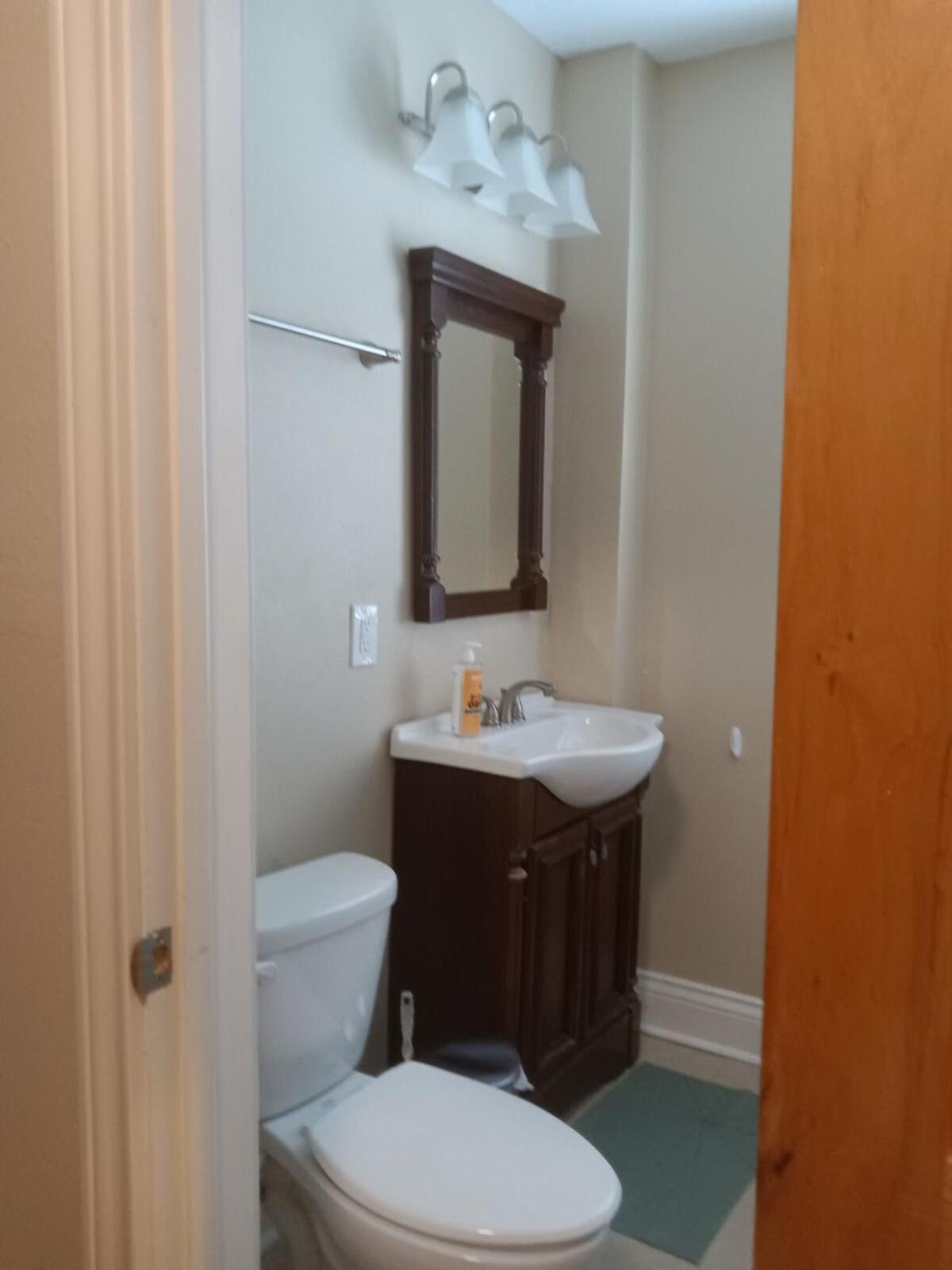 3bd 2bath Spacious Downstairs Duplex Apartment Houston