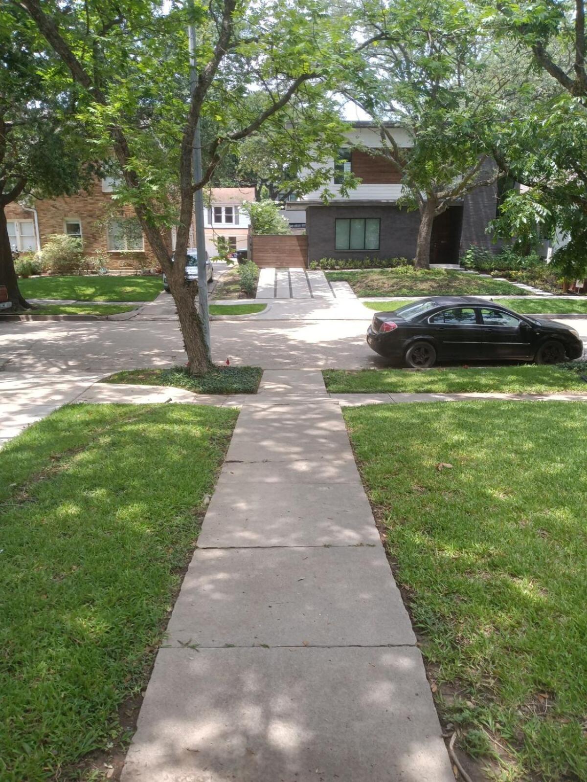 3bd 2bath Spacious Downstairs Duplex Apartment *