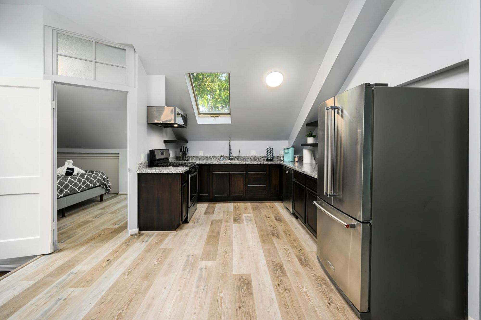 Apartment Cozy & Spacious Montrose Retreat With 3br Near Attractions Houston