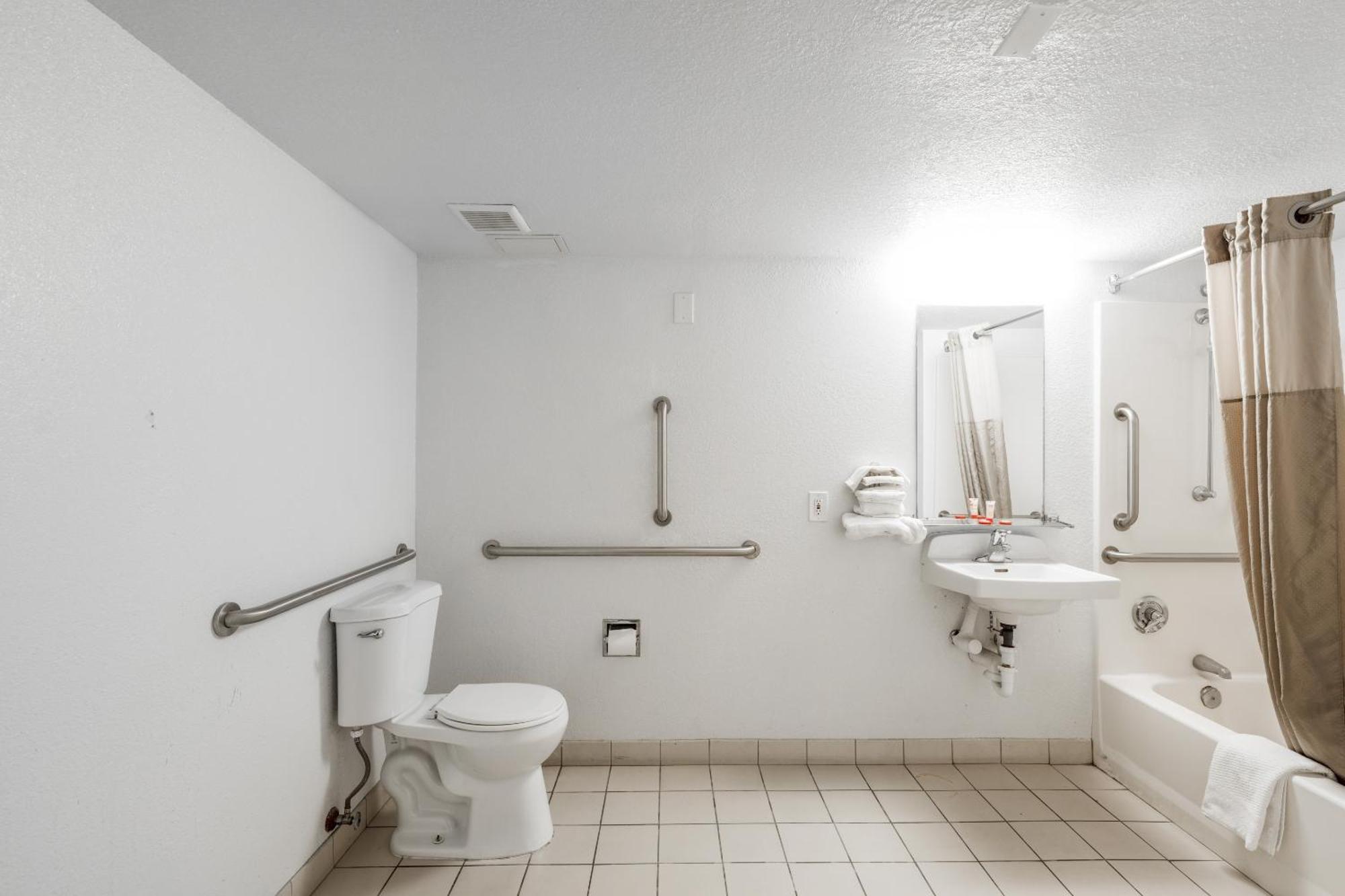 Hotel Oyo Katy Freeway