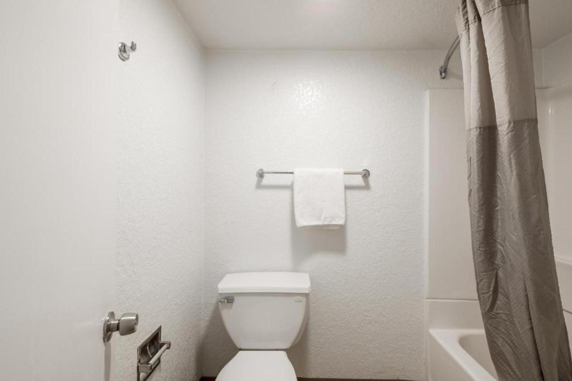 Oyo Katy Freeway Hotel 2*