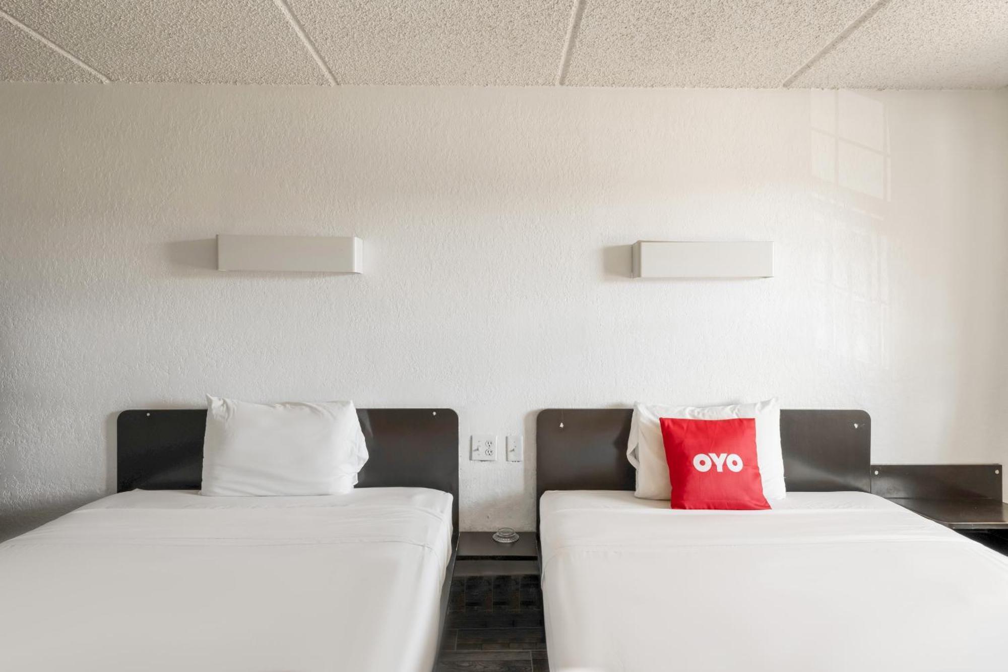 Hotel Oyo Katy Freeway