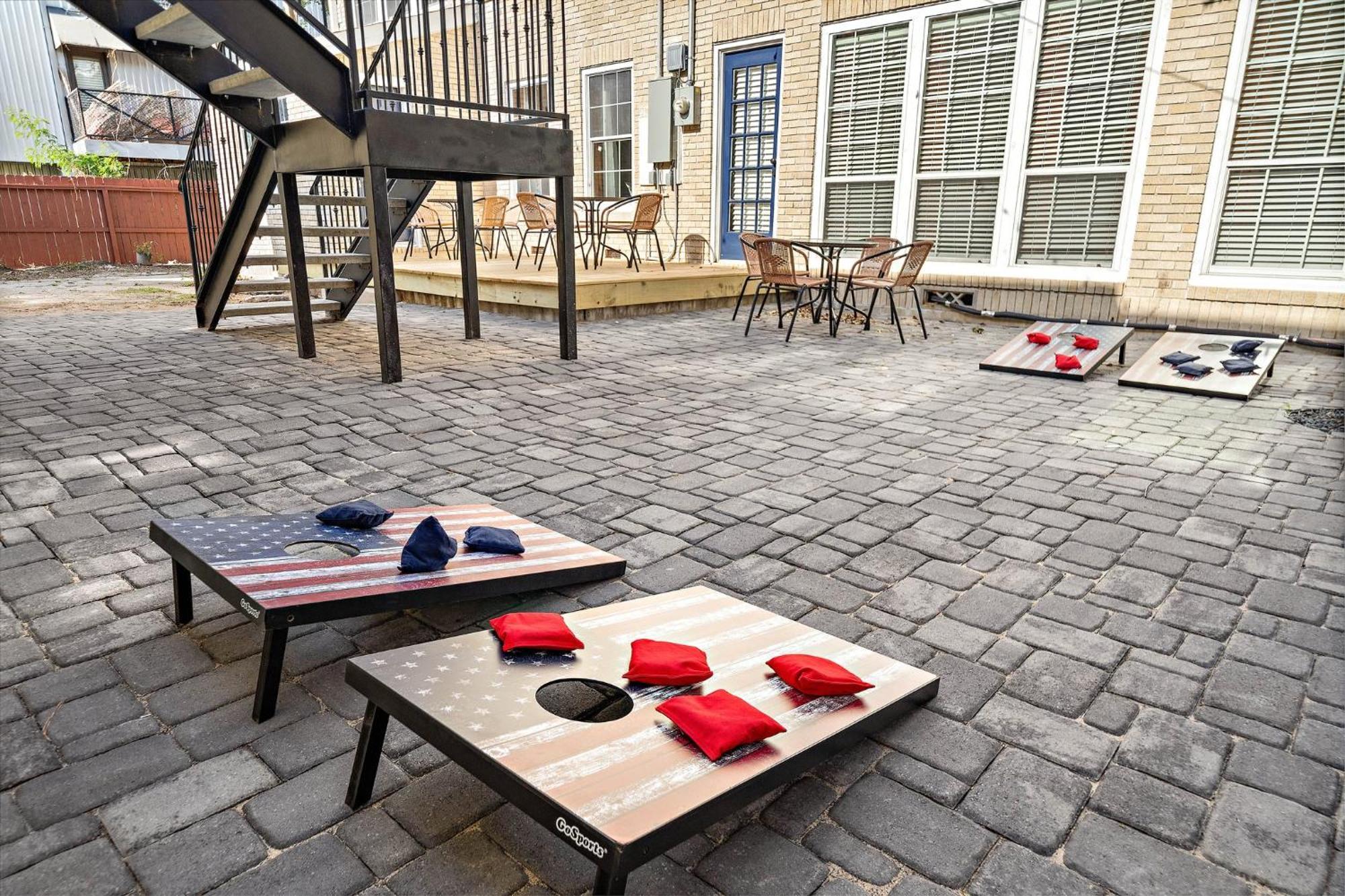 Nr Med Center, Midtown, Dt Games Patio Bbq Houston