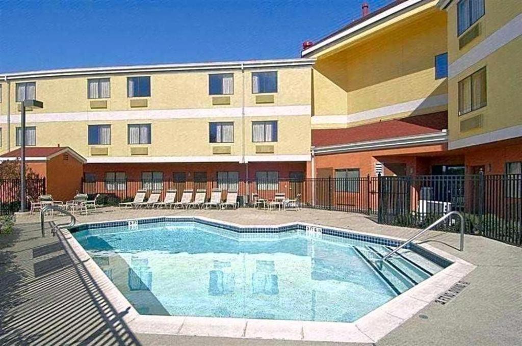Red Roof - Westchase Hotel Houston