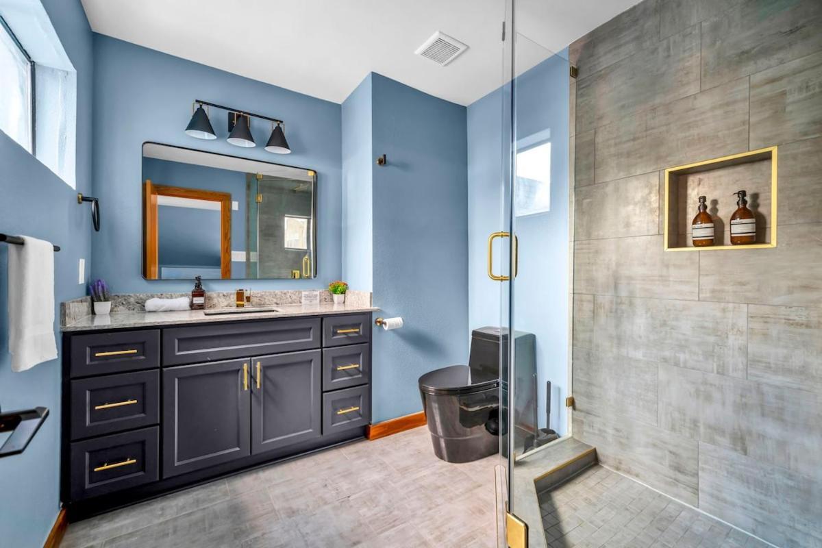 A Style Pool Ev Charging Apartment Houston
