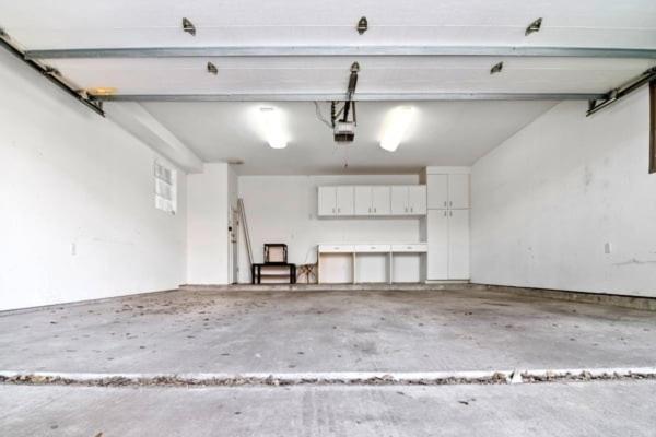 Modern Comfort In The Heart Of Museum District Townhouse