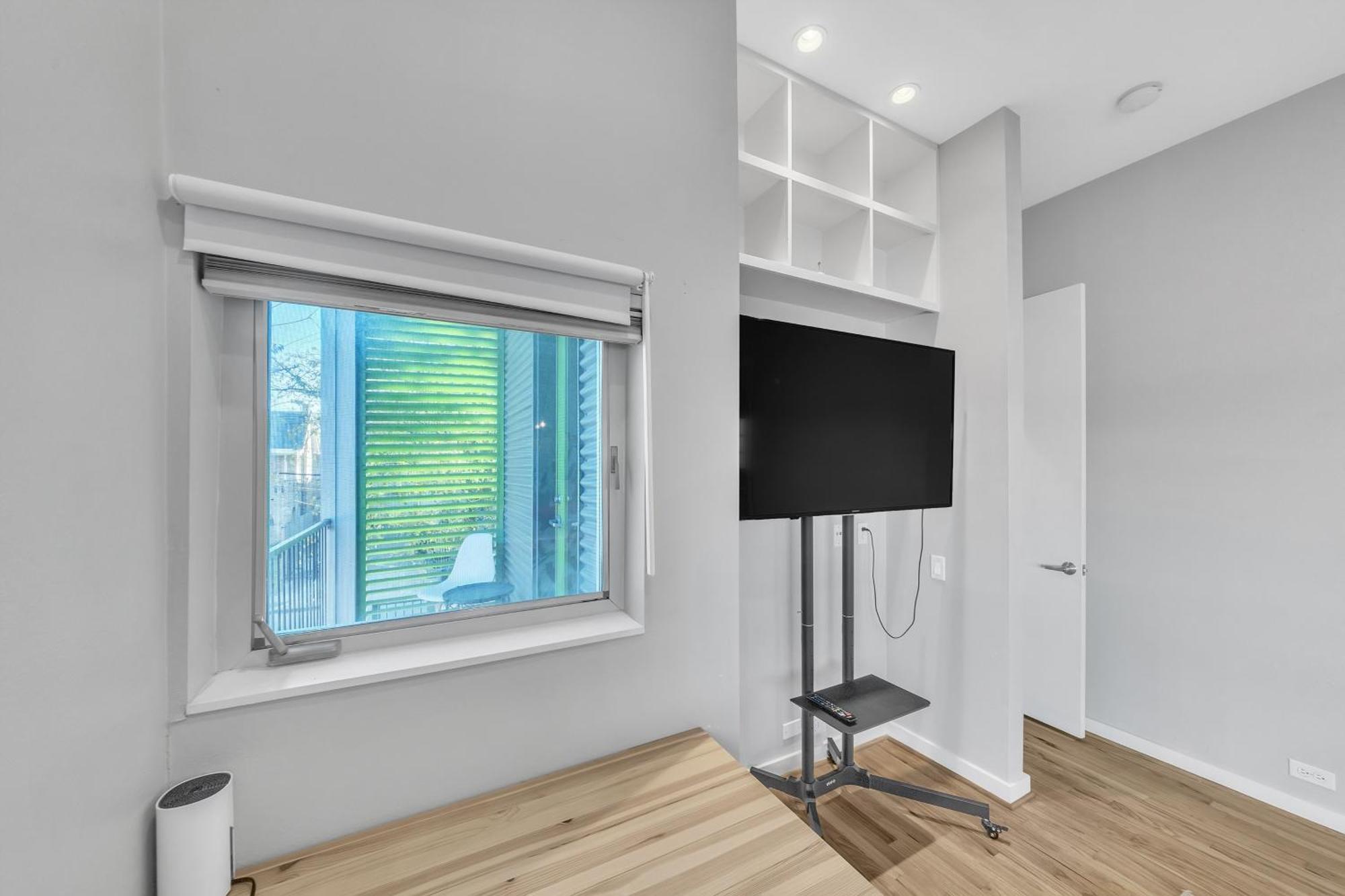 Holiday home Modern Comfort In The Heart Of Museum District Townhouse *
