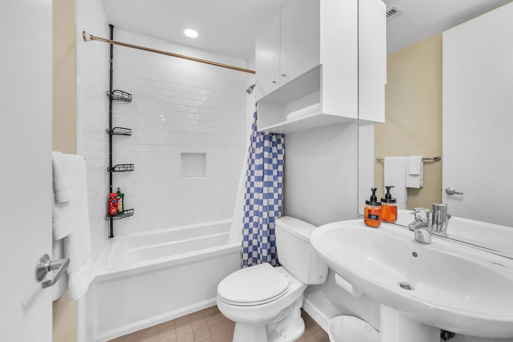 Holiday home Modern Comfort In The Heart Of Museum District Townhouse Houston
