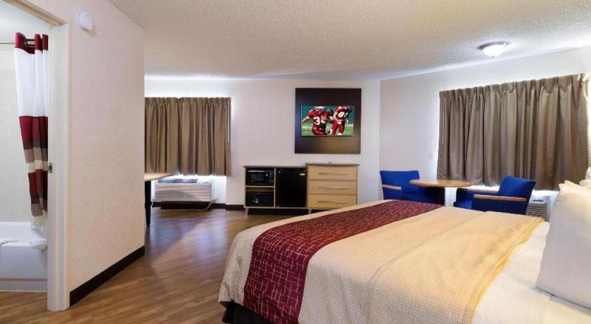 Hotel Red Roof - Westchase