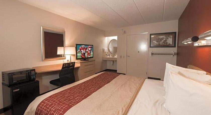 Hotel Red Roof - Westchase
