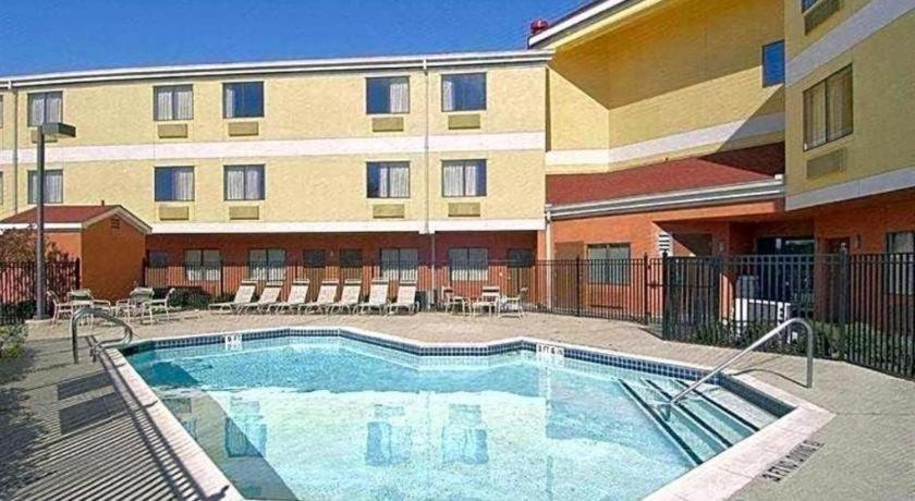 Hotel Red Roof - Westchase