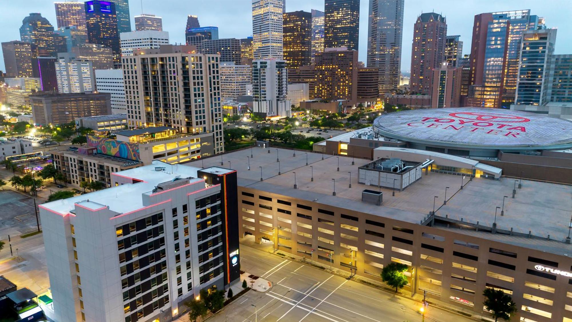 Home2 By Hilton Downtown Convention Center Hotel