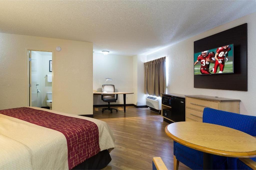 Hotel Red Roof - Westchase