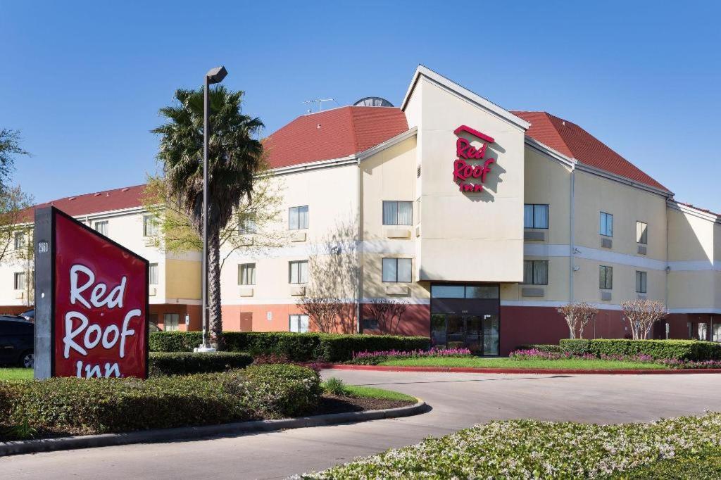 Red Roof - Westchase 2*