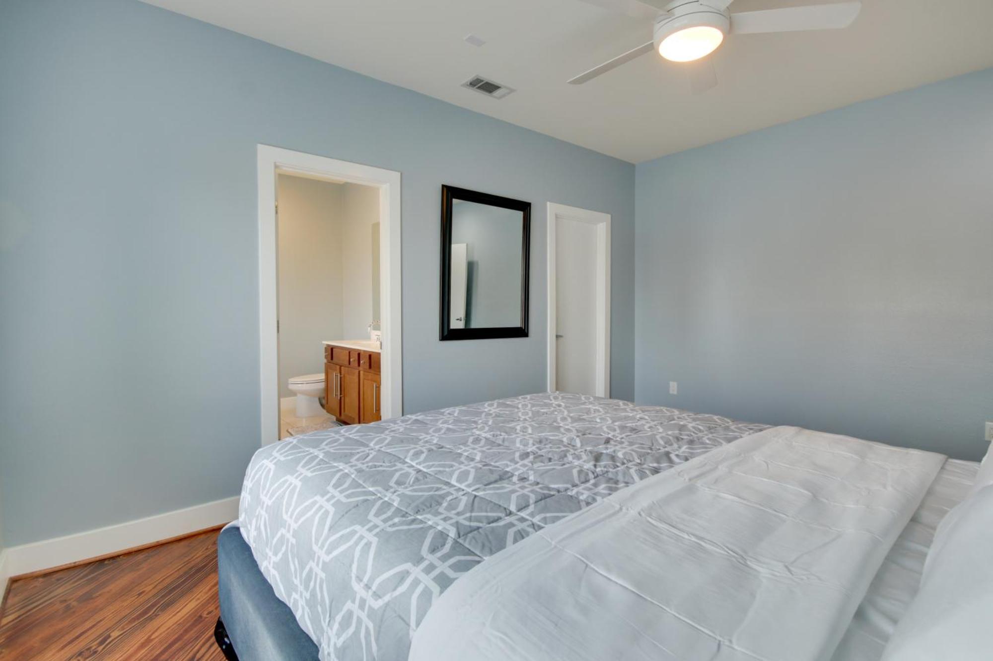 Spacious Eado Getaway Less Than 1 Mi To Toyota Center!