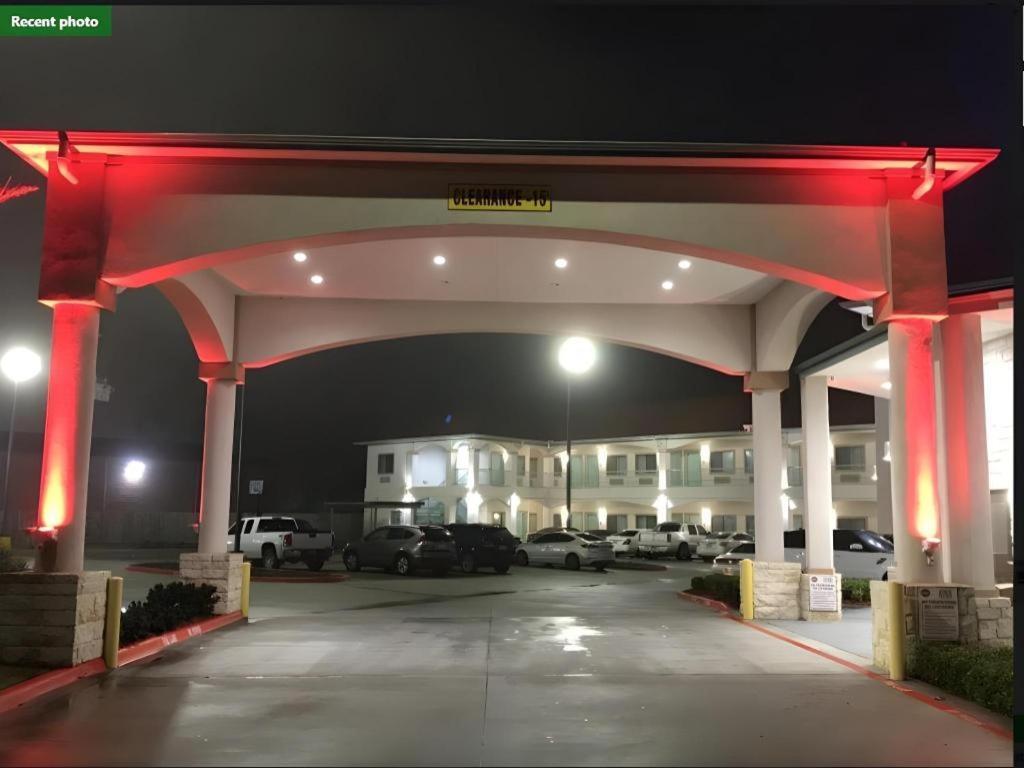 Americas Value And Iah Airport North 2* Humble